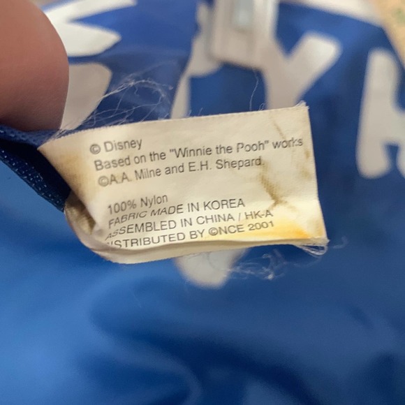 Disney Winnie the Pooh Happy Holidays garden flag - Picture 3 of 3